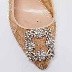 Pre Owned Manolo Blahnik Beige Lace and Satin Hangisi Pumps Size 39