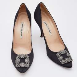 Pre Owned Manolo Blahnik Black Satin Hangisi Crystal Embellished Pumps Size 40