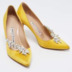 Pre Owned Manolo Blahnik Yellow Satin Embellished Nadira Pumps Size 35