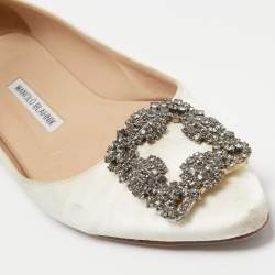 Pre Owned Manolo Blahnik Off-White Satin Hangisi Ballet Flats Size 37.5