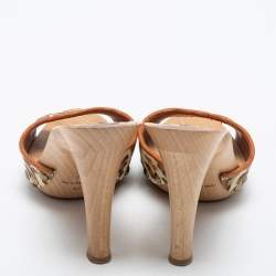 Pre Owned Manolo Blahnik Stingray Terry Wood  Slide Sandals Size 39