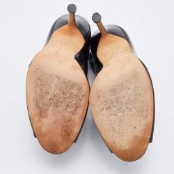 Pre Owned Manolo Blahnik Black Leather Vella Booties 37.5