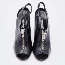 Pre Owned Manolo Blahnik Black Leather Vella Booties 37.5