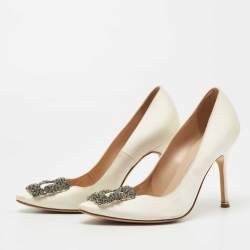 Pre Owned Manolo Blahnik Off White Satin Hangisi Pumps Size 37