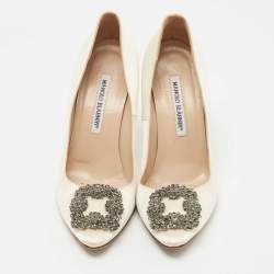 Pre Owned Manolo Blahnik Off White Satin Hangisi Pumps Size 37