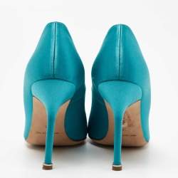 Pre Owned Manolo Blahnik Turquoise Satin Hangisi Pumps Size 38