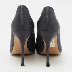 Pre Owned Manolo Blahnik Navy Blue Satin Okkato Pumps Size 39