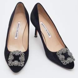 Pre Owned Manolo Blahnik Black Velvet Hangisi Crystal Embellished Pumps Size 36