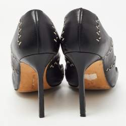 Pre Owned Manolo Blahnik Black Stitch Detail Leather Scalloped Pointed Toe Pumps Size 39.5