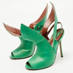 Manolo Blahnik Green Leather Ankle Strap Sandals Size 36.5