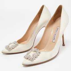 Pre Owned Manolo Blahnik Beige Satin Hangisi Crystal Embellished Pumps Size 40