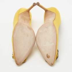 Pre Owned Manolo Blahnik Yellow Satin Hangisi Pumps Size 37