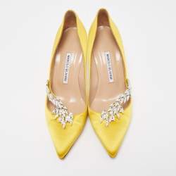 Pre Owned Manolo Blahnik Yellow Satin Nadira Pumps Size 39