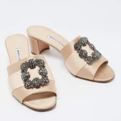 Pre Owned Manolo Blahnik Beige Satin Martamod Slide Sandals Size 41