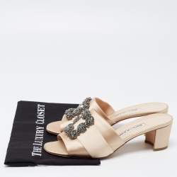 Pre Owned Manolo Blahnik Beige Satin Martamod Slide Sandals Size 41
