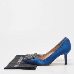 Pre Owned Manolo Blahnik Blue Satin Hangisi Crystal Embellished Pumps Size 38.5