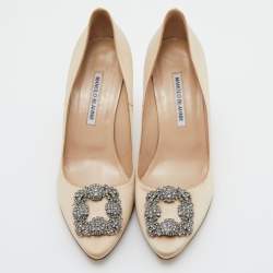 Manolo Blahnik Beige Satin Hangisi Pumps Size 39