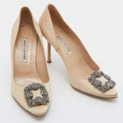 Manolo Blahnik Beige Satin Hangisi Pumps Size 39