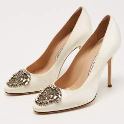 Pre Owned Manolo Blahnik White Satin Okkava Pumps Size 36.5