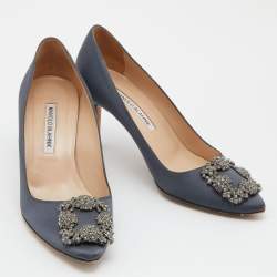 Pre Owned Manolo Blahnik Grey Satin Hangisi Pumps Size 37.5