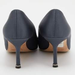 Pre Owned Manolo Blahnik Grey Satin Hangisi Pumps Size 37.5