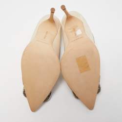 Pre Owned Manolo Blahnik Cream/Grey Satin Gotrian Pumps Size 36.5