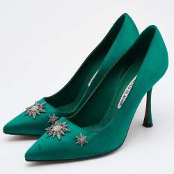 Pre Owned Manolo Blahnik Green Satin Embellished Pointed Toe Pumps Size 37.5