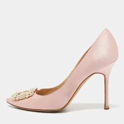Manolo Blahnik Pink Satin Hangisi Embellished Pointed Toe Pumps Size 41