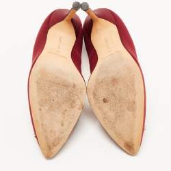 Pre Owned Manolo Blahnik Burgundy Satin Hangisi Pumps Size 37