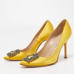 Pre Owned Manolo Blahnik Yellow Satin Hangisi Pumps Size 37.5