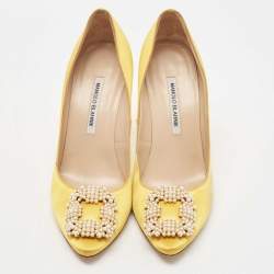 Pre Owned Manolo Blahnik Yellow Satin Hangisi Crystal Embellished Pointed Toe Pumps Size 39.5