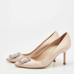 Pre Owned Manolo Blahnik Beige Satin Hangisi Pumps Size 38