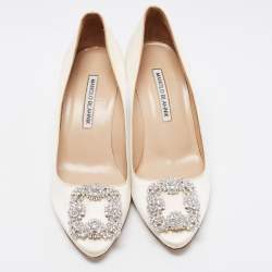 Pre Owned Manolo Blahnik White Satin Hangisi Pumps Size 37.5