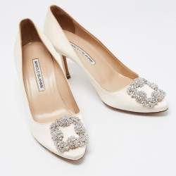 Pre Owned Manolo Blahnik White Satin Hangisi Pumps Size 37.5