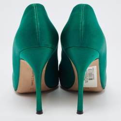 Pre Owned Manolo Blahnik Green Satin Crystal Embellished Pumps Size 38
