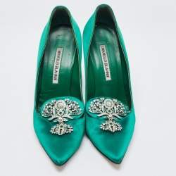 Pre Owned Manolo Blahnik Green Satin Crystal Embellished Pumps Size 38