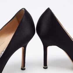 Pre Owned Manolo Blahnik Black Satin Hangisi Pumps Size 37.5