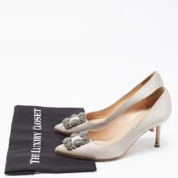 Pre Owned Manolo Blahnik Grey Satin Hangisi Pumps Size 38