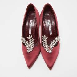 Pre Owned Manolo Blahnik Burgundy Satin Shufti Crystals Embellished Pumps Size 35.5