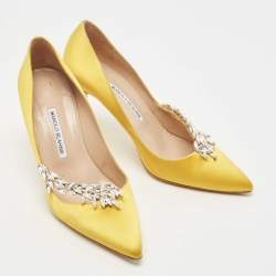 Pre Owned Manolo Blahnik Yellow Satin Crystals Embellished Nadira Pumps Size 40