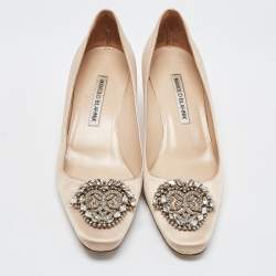 Pre Owned Manolo Blahnik Beige Satin Okkava Pumps Size 38