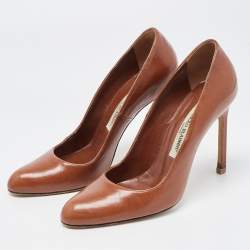 Pre Owned Manolo Blahnik Brown Leather Round Toe Pumps Size 38