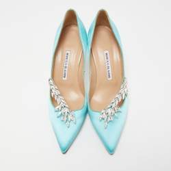 Pre Owned Manolo Blahnik Sky Blue Satin Nadira Crystal Embellished Pointed Toe Pumps Size 38.5