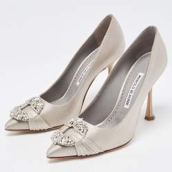 Pre Owned Manolo Blahnik Grey Satin Crystal Embellished Pointed Toe Pumps Size 36