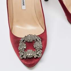 Pre Owned Manolo Blahnik Burgundy Satin Hangisi Pumps Size 38