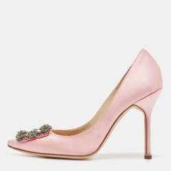 Manolo Blahnik Pink Satin Hangisi Crystal Embellished Pointed Toe Pumps Size 38