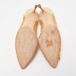 Pre Owned Manolo Blahnik Beige Lace and Satin Hangisi Crystal Embellished Pointed Toe Pumps Size 39.5