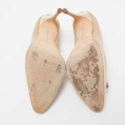 Pre Owned Manolo Blahnik Beige Satin Okkaava Pumps Size 38