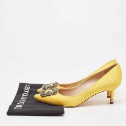 Pre Owned Manolo Blahnik Yellow Satin Hangisi Pumps Size 37.5