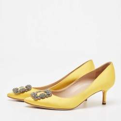 Pre Owned Manolo Blahnik Yellow Satin Hangisi Pumps Size 37.5